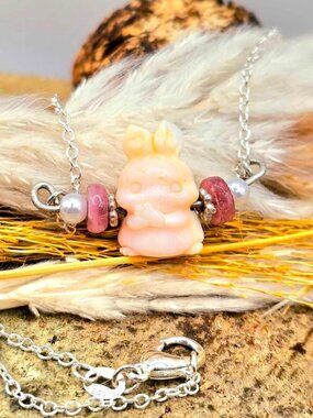 Nature Pink Conch Carve Rabbit Tourmaline Pendant Necklace